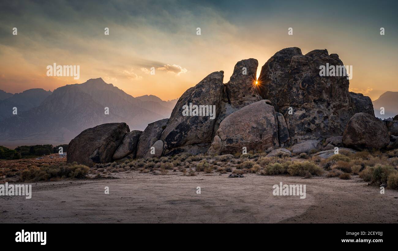 Lone Pine Peak view on sunrise at Alabama Hills, Eastern Sierra Nevada Mountains, Lone Pine, California, USA. Stock Photo
