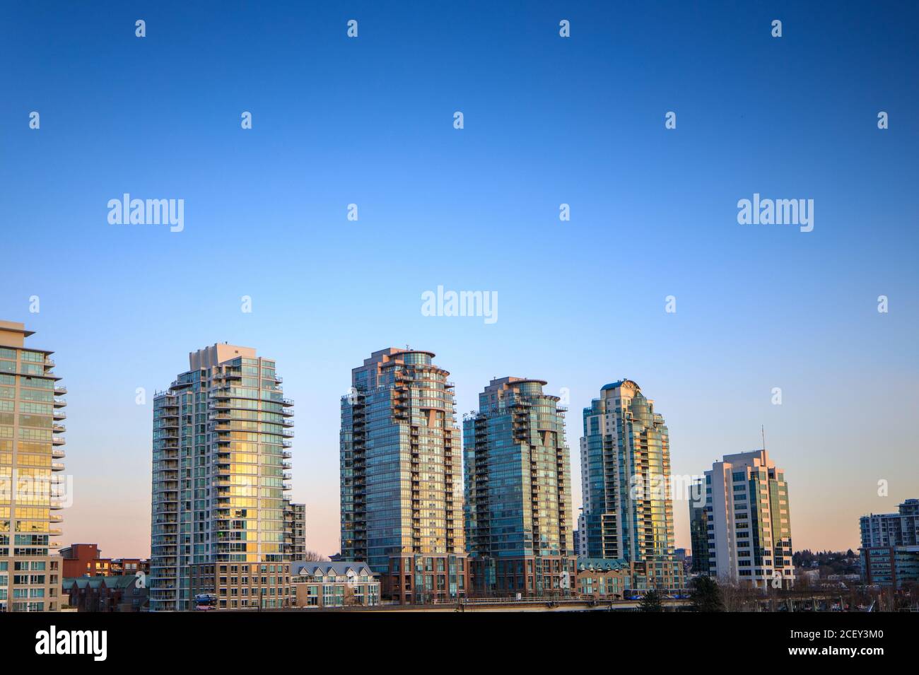 Modern residential buildings line hi-res stock photography and images ...