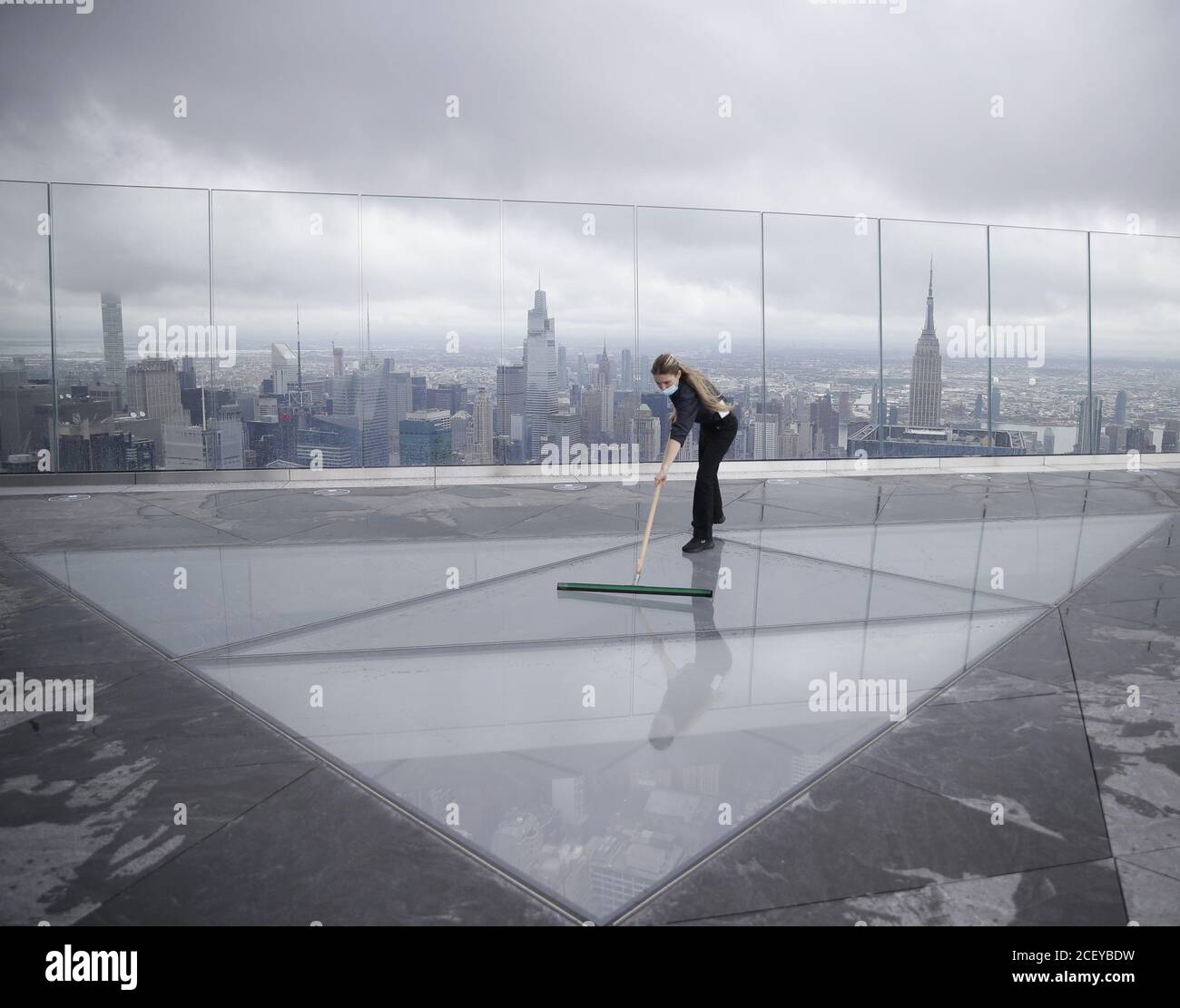 Squeegees High Resolution Stock Photography And Images Alamy