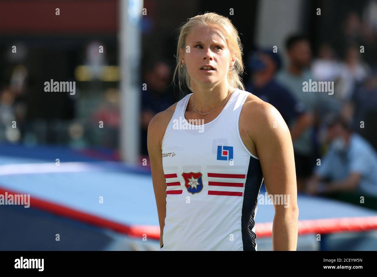 Lausanne, Switzerland. 02nd Sep, 2020. LAUSANNE, SWITZERLAND - SEP 02: Michaela MEIJER of Sweden during the warm-up of the Pole Vault Athletissima Lausanne City Event counting for the Diamond League 2020 at the Place de l'Europe in Lausanne Credit: Mickael Chavet/Alamy Live News Stock Photo
