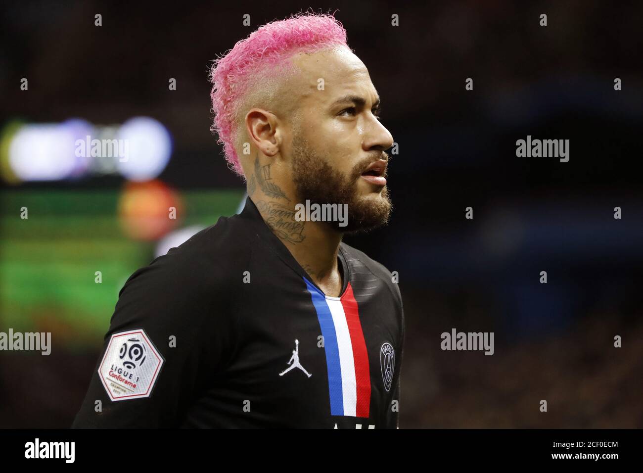 How To Get To Mh Coiffure In Saint Denis By Metro Bus Or Train