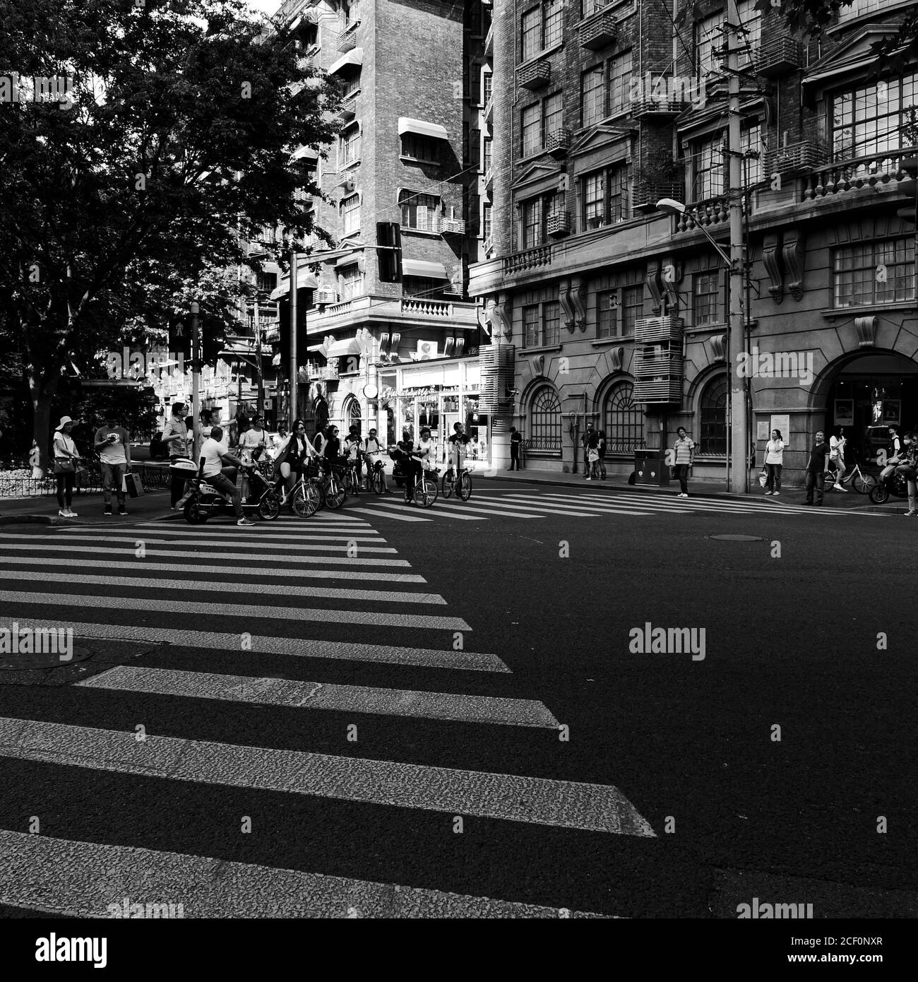Shanghai street view hi-res stock photography and images - Alamy