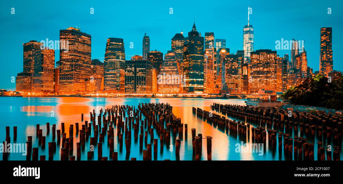 New york skyline sunrise red hi-res stock photography and images - Alamy