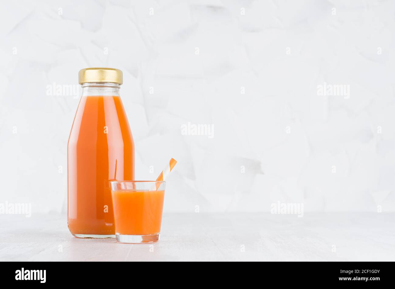 Download Bottle Juice Cap High Resolution Stock Photography And Images Page 8 Alamy