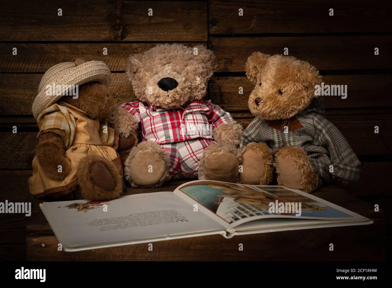 Childrens teddy bears hires stock photography and images Alamy