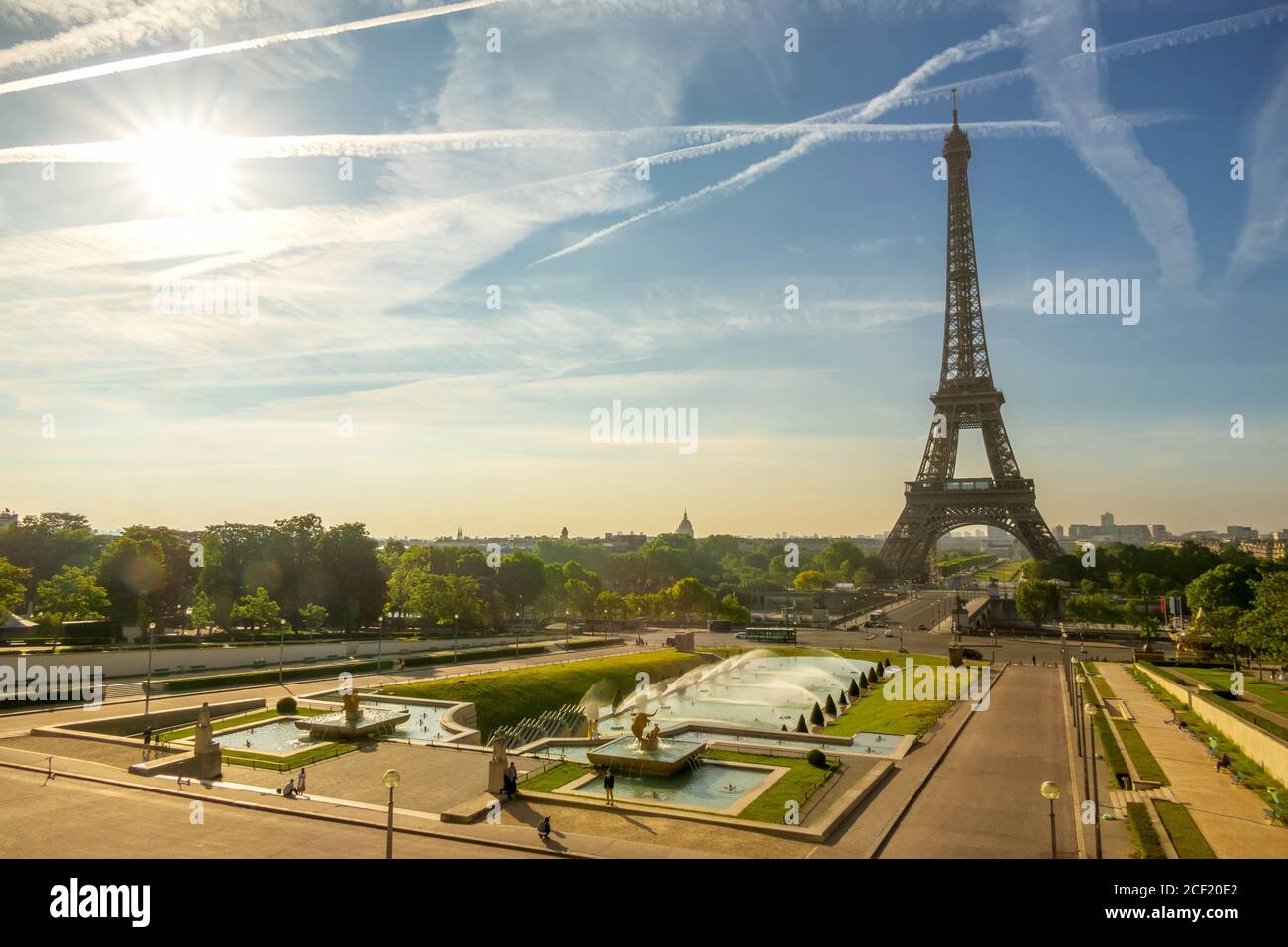 France. Paris. The Eiffel Tower and the fountain in the gardens of the Trocadero. Sunny morning. Stock Photo