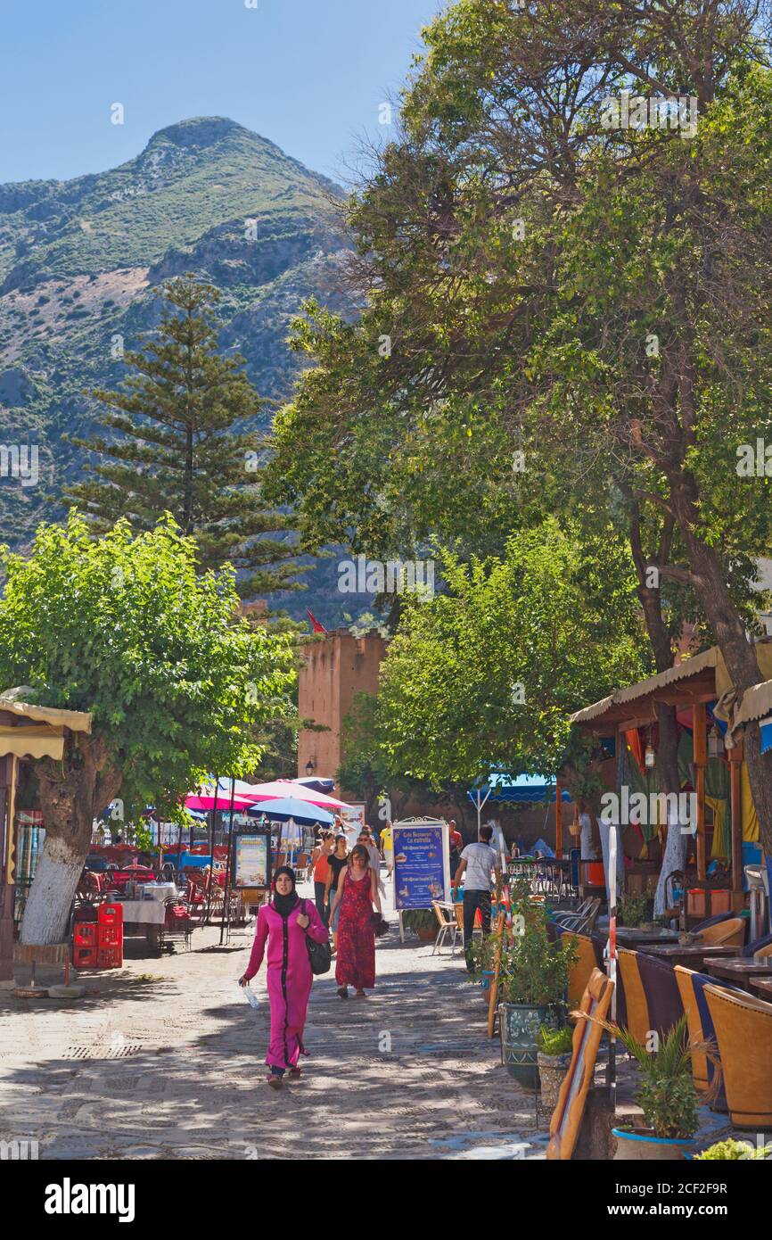 Chefchaouen, Morocco.  Place Uta el-Hammam. Tower of the Kasbah in background. Stock Photo