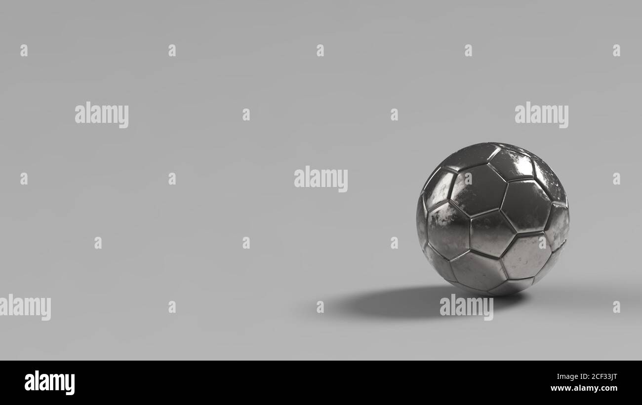 Ballon de football avec pop-corn et tasses sur table en bois gris Photo  Stock - Alamy