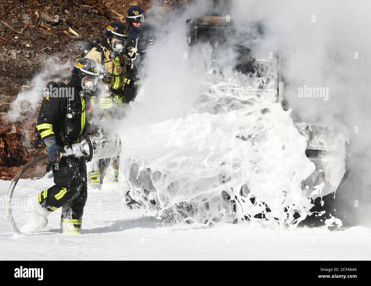 A wheel loader (work vehicle) was completely destroyed in a fire at a ...