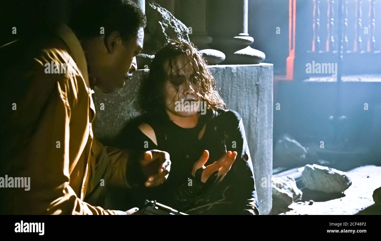 USA. Ernie Hudson in a scene from the ©Miramax film: The Crow (1994). Plot:  A man brutally murdered comes back to life as an undead avenger of his and  his fiancŽe's murder.