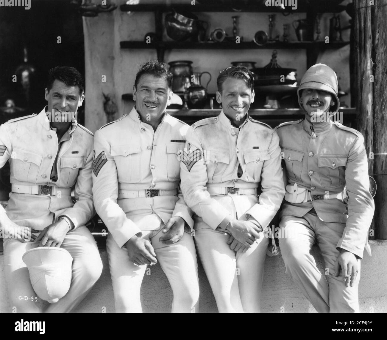 CARY GRANT VICTOR McLAGLEN DOUGLAS FAIRBANKS Jr and ROBERT COOTE on set