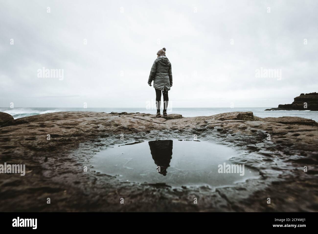 Standing female landscape hi-res stock photography and images - Alamy