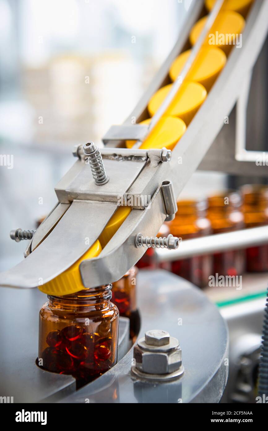 Pill roller machine hires stock photography and images Alamy
