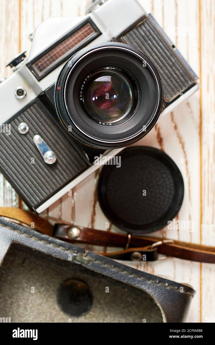 Typ 112 Retro Box-Style Case in Black in Premium Faux Leather for Leica C 