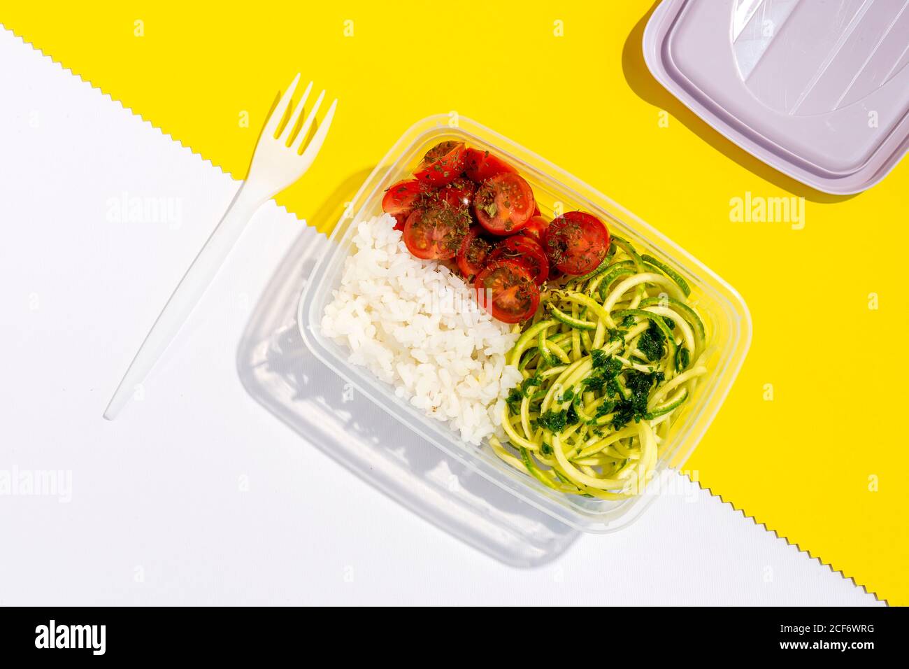 Tupperware lunch hi-res stock photography and images - Page 3 - Alamy