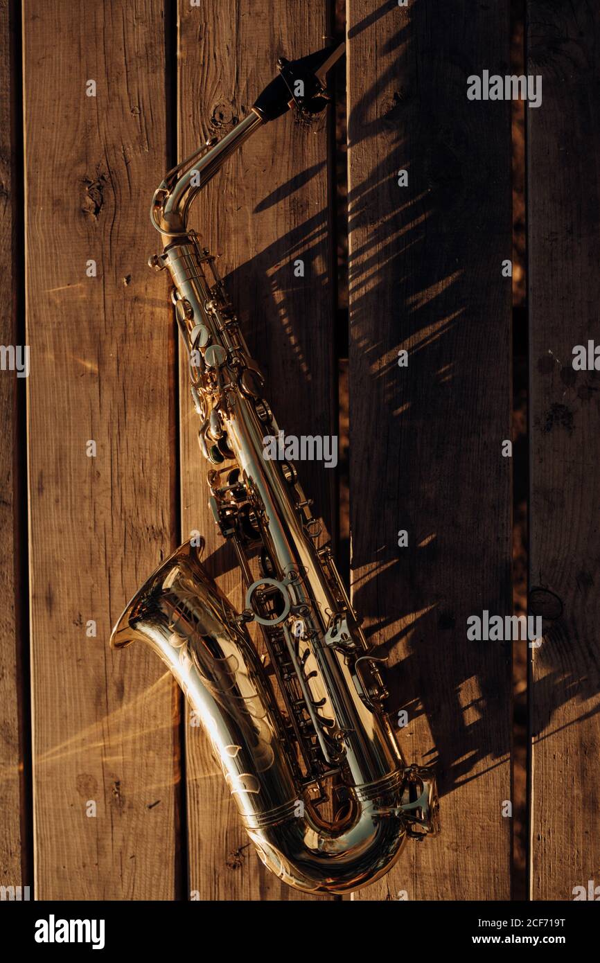 Saxophone hi-res stock photography and images - Alamy
