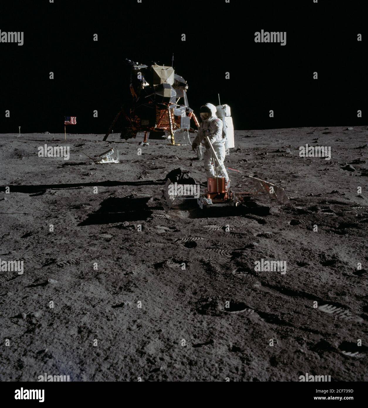 Edwin aldrin portrait hi-res stock photography and images - Alamy