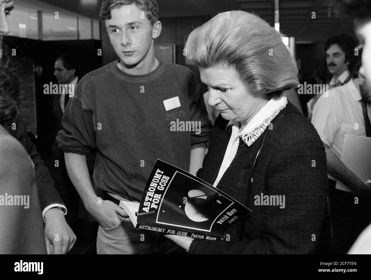 Soviet cosmonaut Valentina Tereshkova, the first woman in space, visits “Space School” at Brunel University, Wilfred Brown Building, Cleveland Road, Uxbridge. 10 April 1992. Photo: Neil Turner Stock Photo