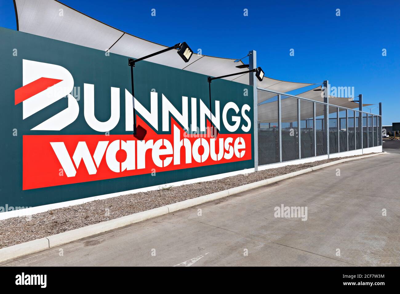 Ballarat Australia / Bunnings Warehouse in Delacombe sells everything for the Do It Yourself homemaker.They also cater to the commercial trades and bu Stock Photo