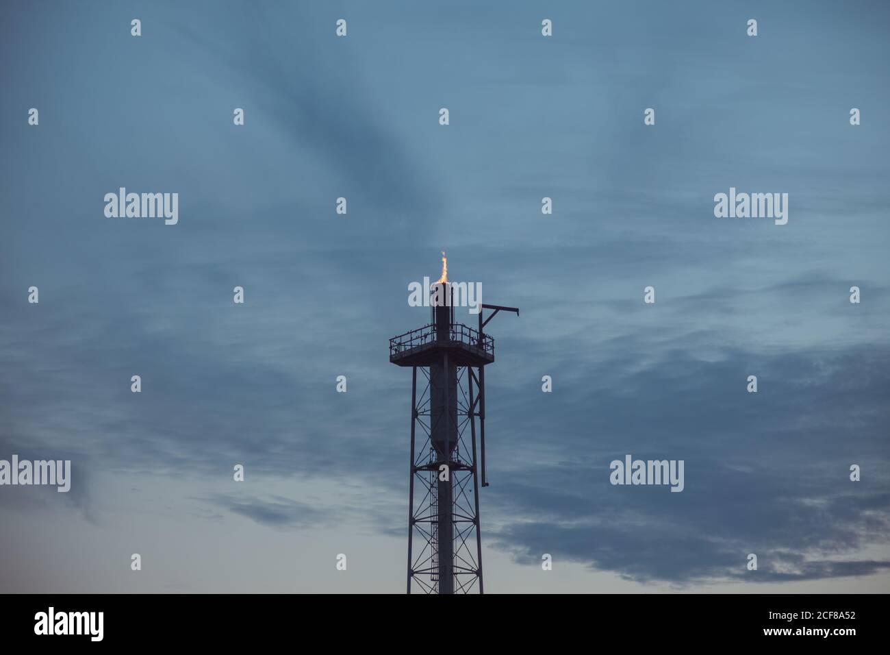 Gas flare flame stack hi-res stock photography and images - Alamy