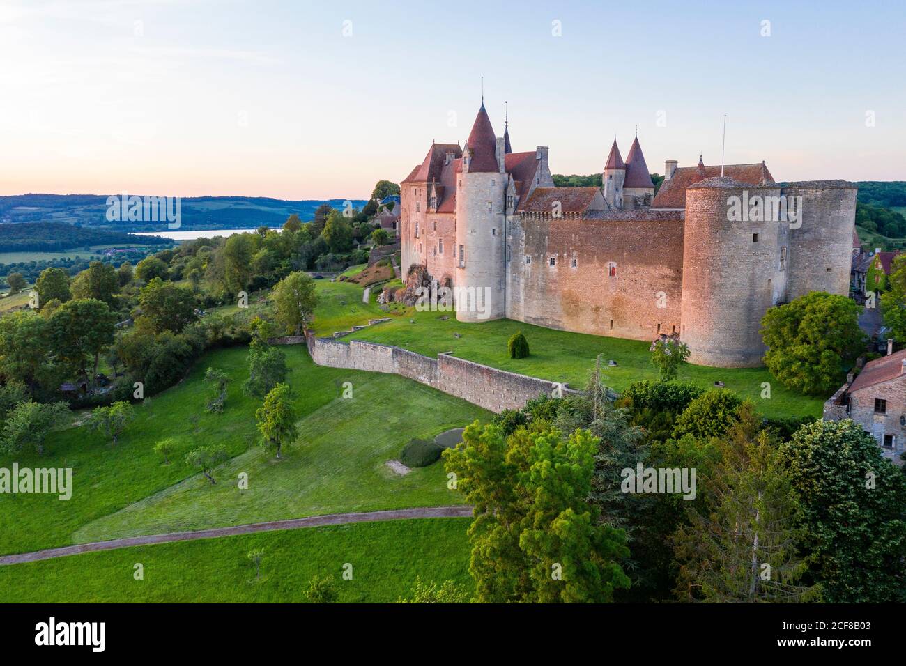Chateau Chateauneuf En Auxois High Resolution Stock Photography And Images Alamy