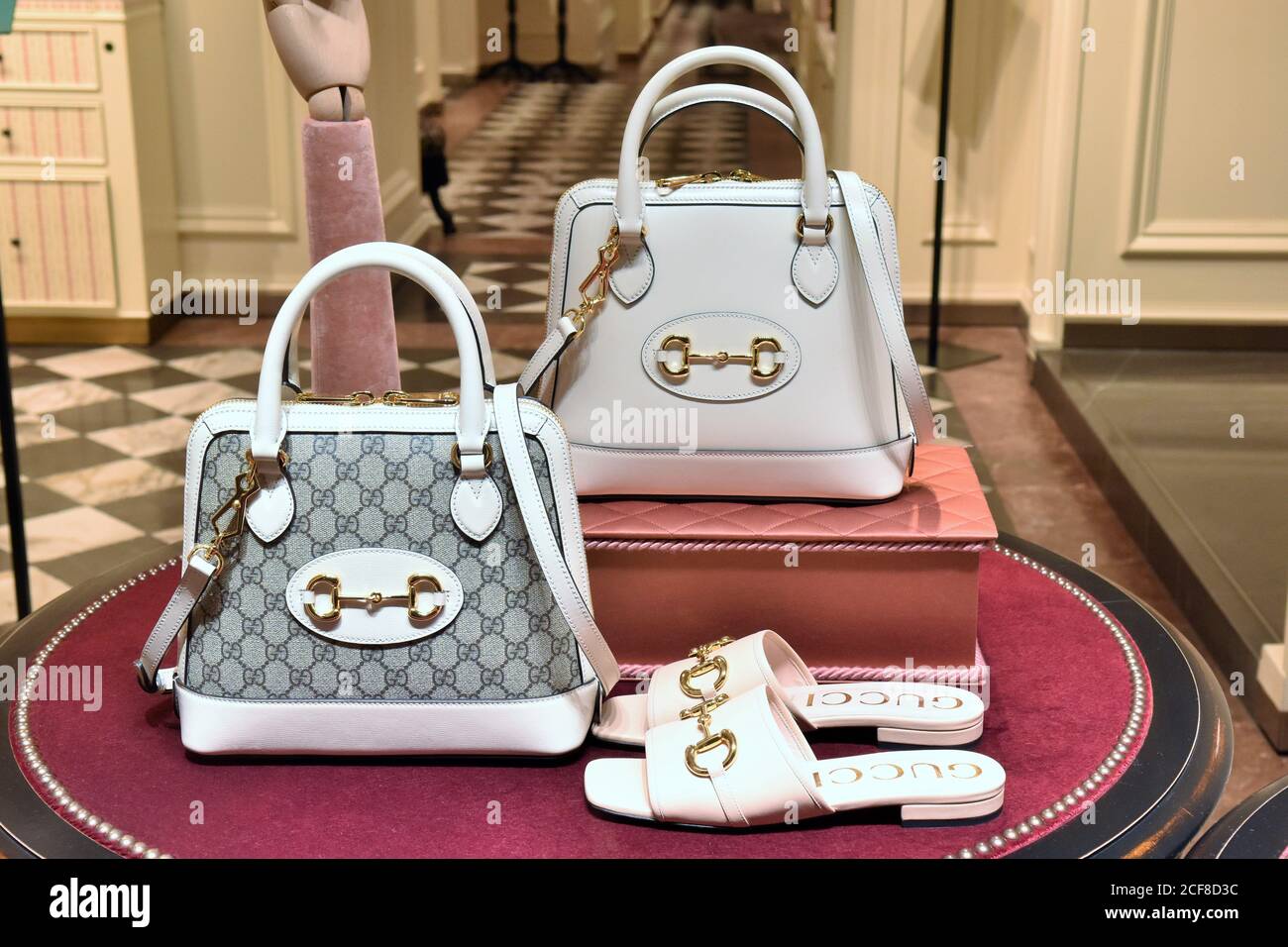 BAGS AND SHOES ON DISPLAY AT GUCCI BOUTIQUE IN CONDOTTI STREET Stock Photo  - Alamy