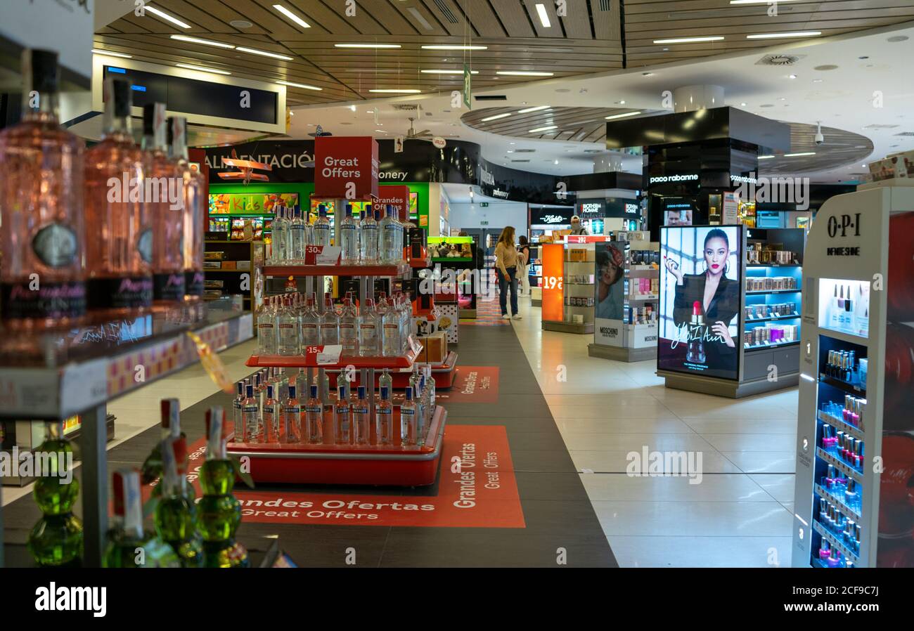 majorca duty free tobacco Duty free shop spain hi-res stock photography and images - Page 2