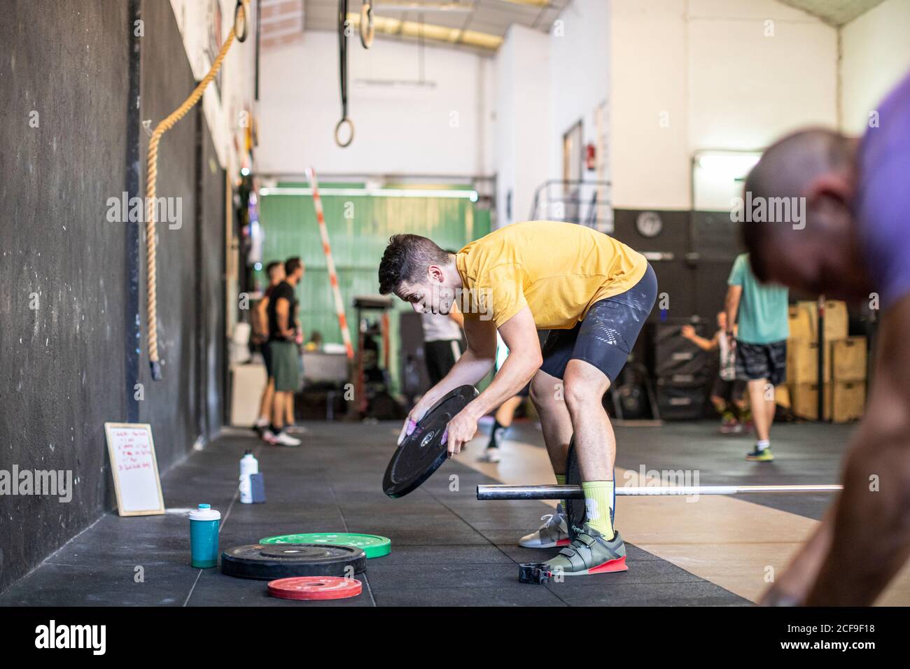 Athlete adjusting hi-res stock photography and images - Alamy