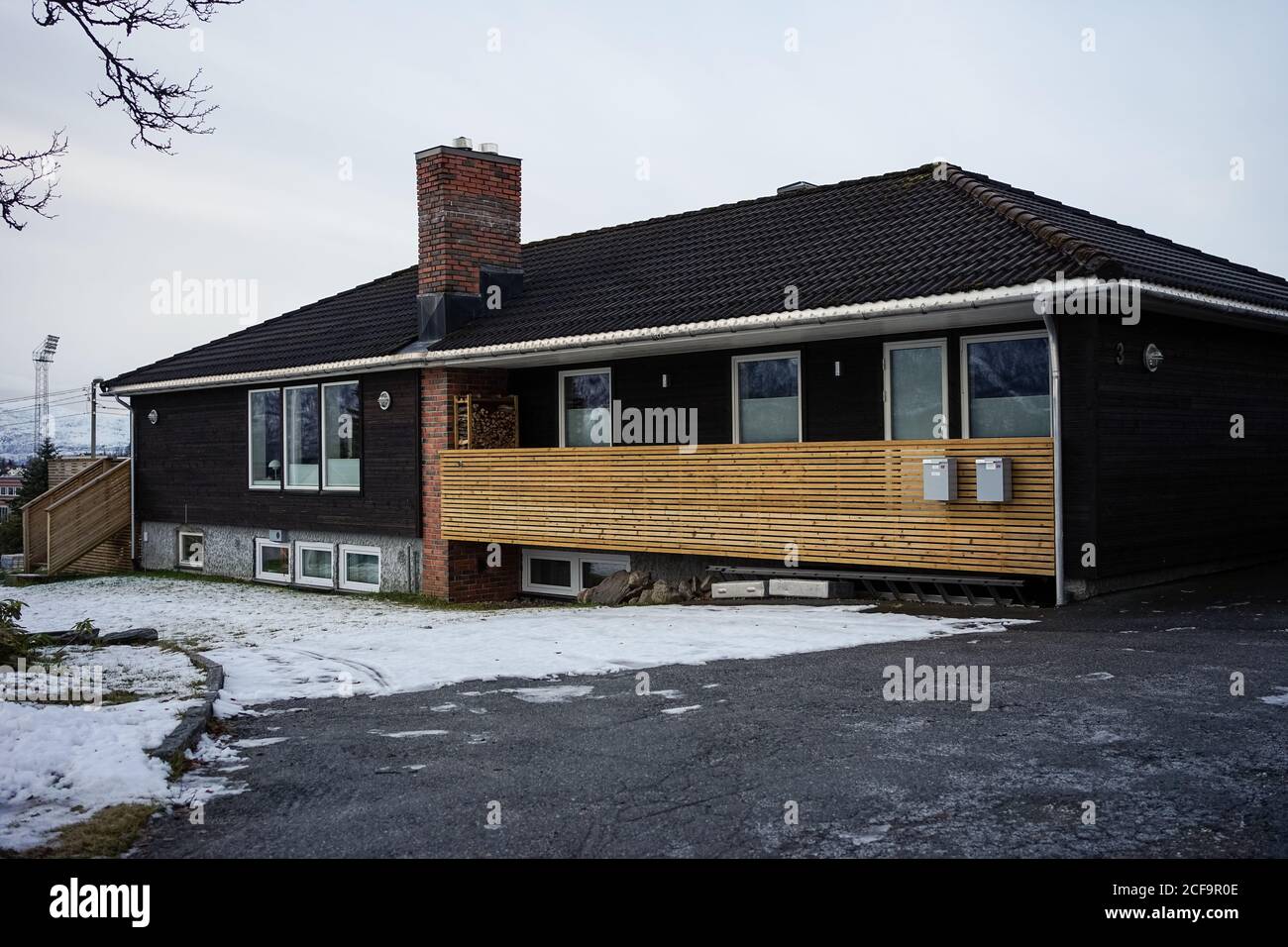 Black barn hi-res stock photography and images - Alamy