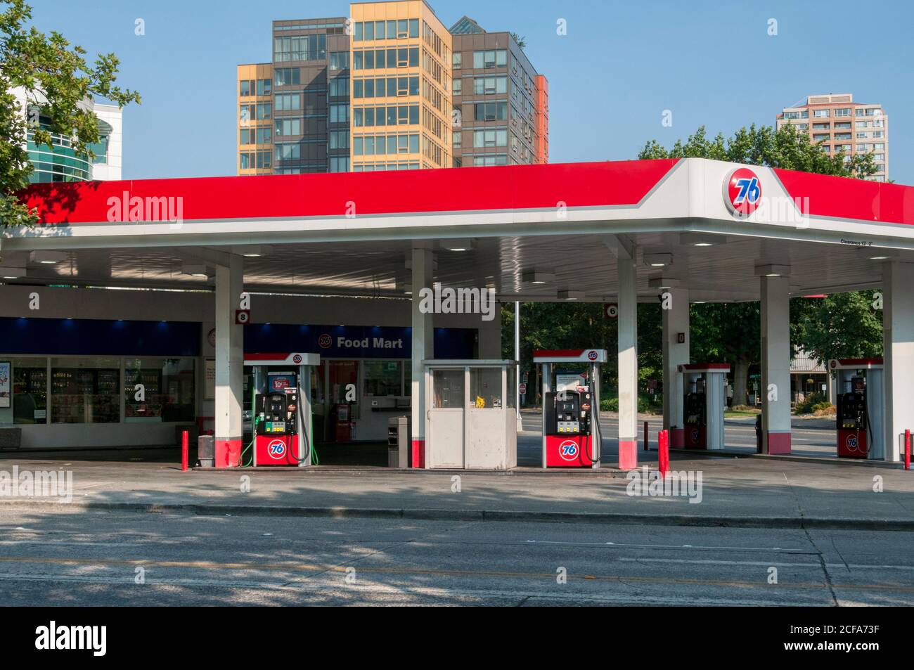 76 gas station hires stock photography and images Alamy