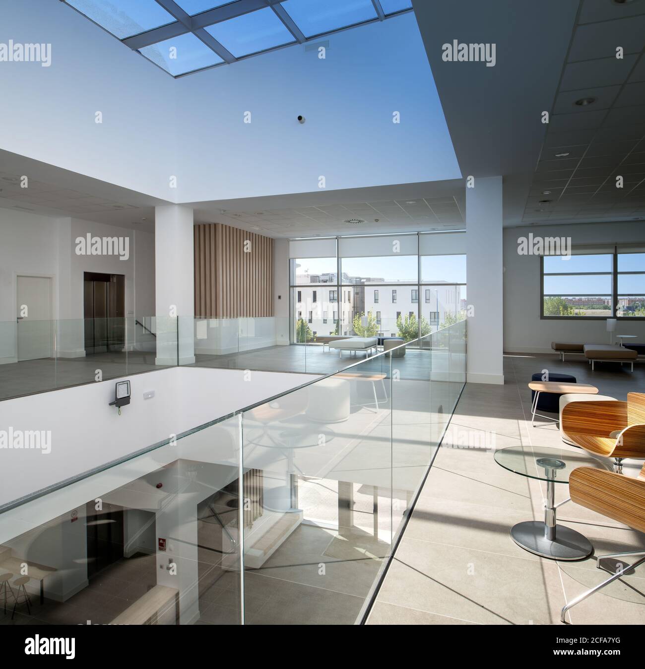 Contemporary office interior hires stock photography and images Alamy