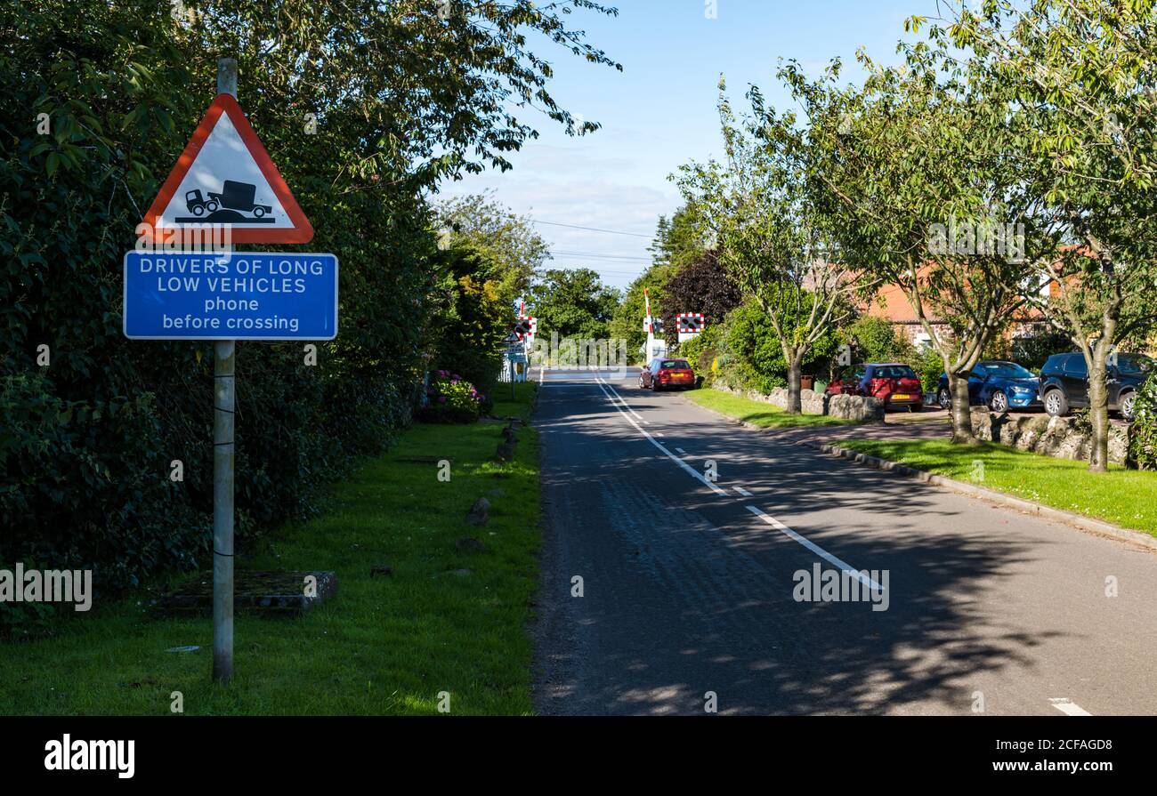 Level Crossing With Barrier Sign High Resolution Stock Photography And Images Alamy Level Crossing With Barrier Sign High Resolution Stock Photography And Images Alamy