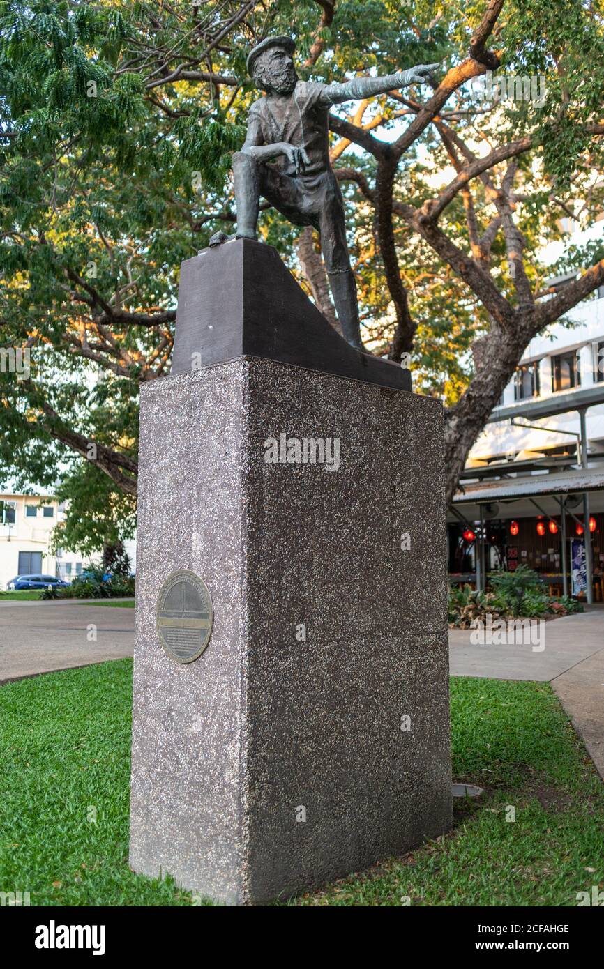 Statue of explorer John McDouall Stuart, who led the first successful expedition to traverse the Australian mainland from South to North. Darwin, Nort Stock Photo