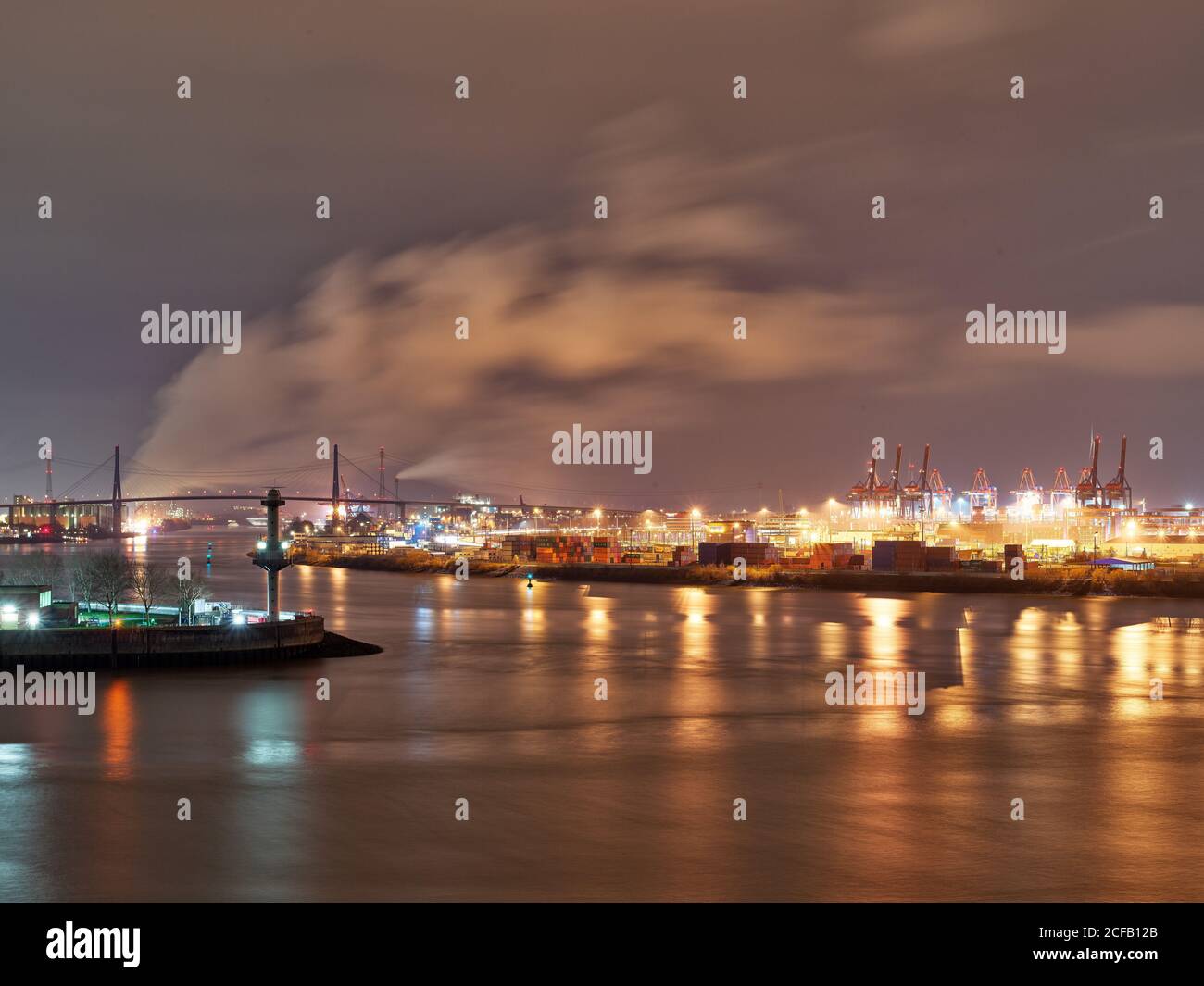 Dockland Office Building, Dockland (fishing port), Van-der-Smissen-Straße,  Köhlbrandbrücke, Altona, Free and Hanseatic City of Hamburg (Hamburg and  Stock Photo - Alamy