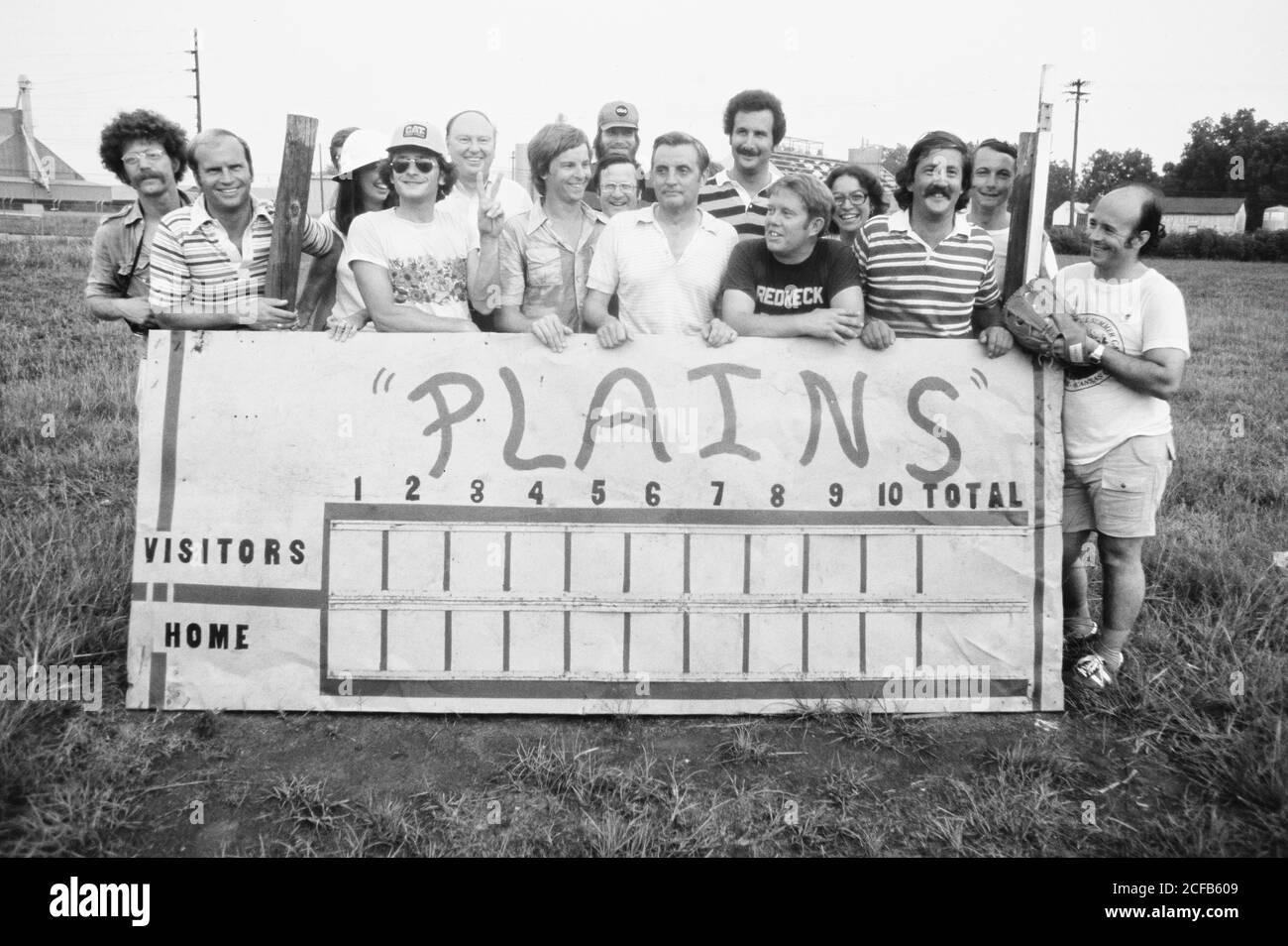 President Jimmy Carter plays softball 1976 - 1979 with off duty Secret ...