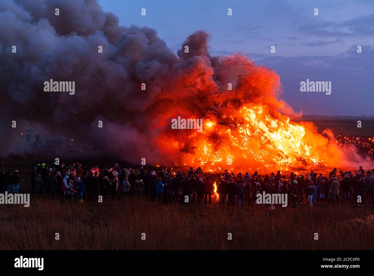  Sylter Biikebrennen 2019 Tinnumer Burg, Sylt Island Stock Photo - Alamy 