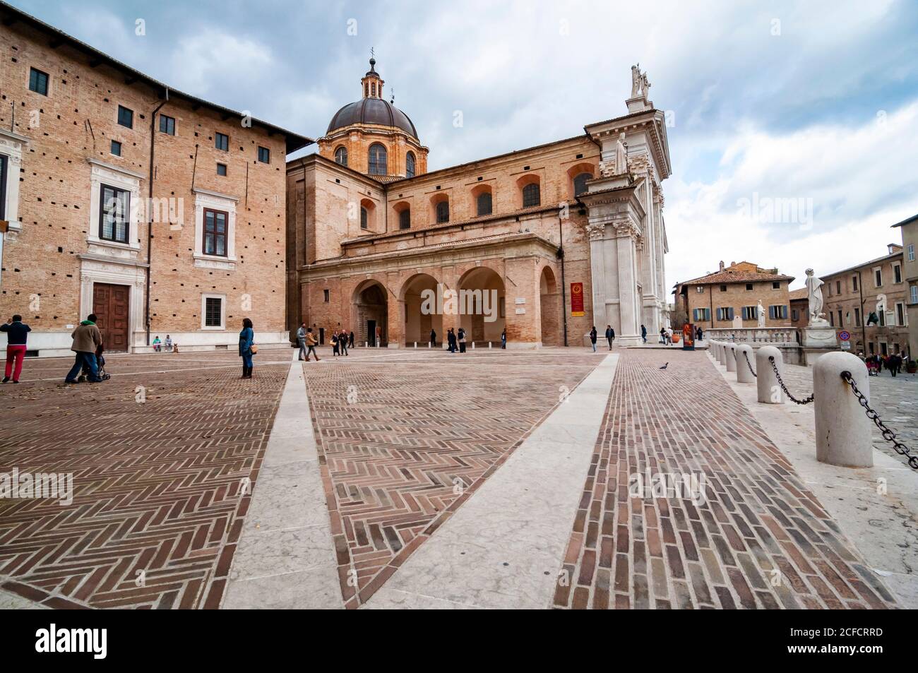 Duomo Di Urbino High Resolution Stock Photography and Images - Alamy
