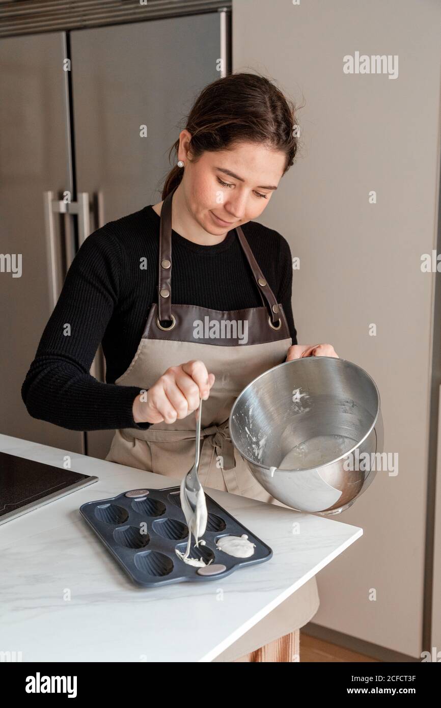 Dough baking hi-res stock photography and images - Alamy