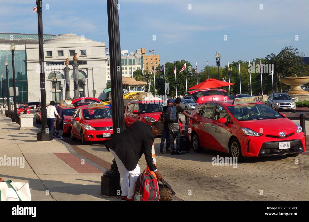 Washington dc taxi stand hires stock photography and images Alamy