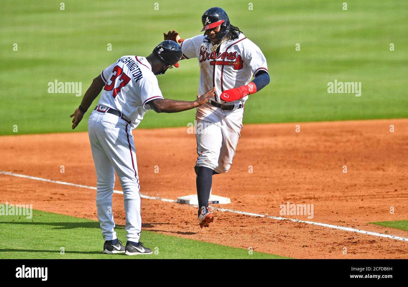 Atlanta braves fans hi-res stock photography and images - Page 7 - Alamy