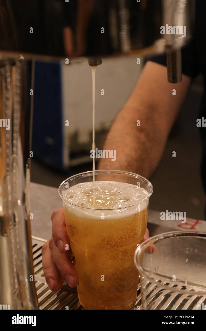 Tapping the barrel hires stock photography and images Alamy