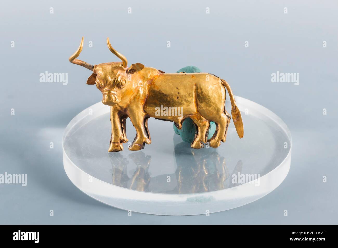 Gold Bull statue, from Quetta, Indus valley civilization (valuables vault), National Museum of Pakistan, Karachi, Sindh, Pakistan, South Asia, Asia Stock Photo