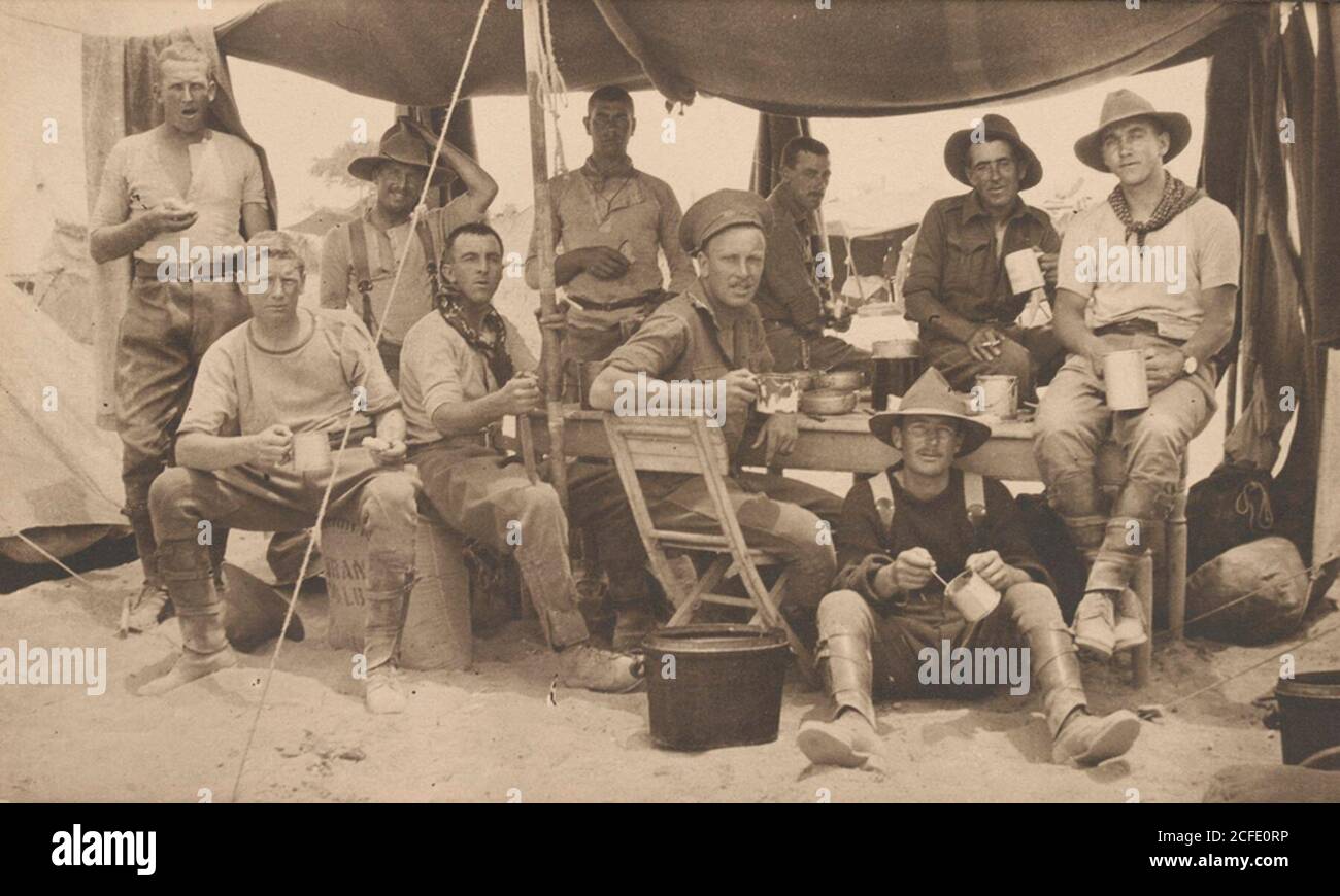 Black soldiers camp 1940s hi-res stock photography and images - Alamy