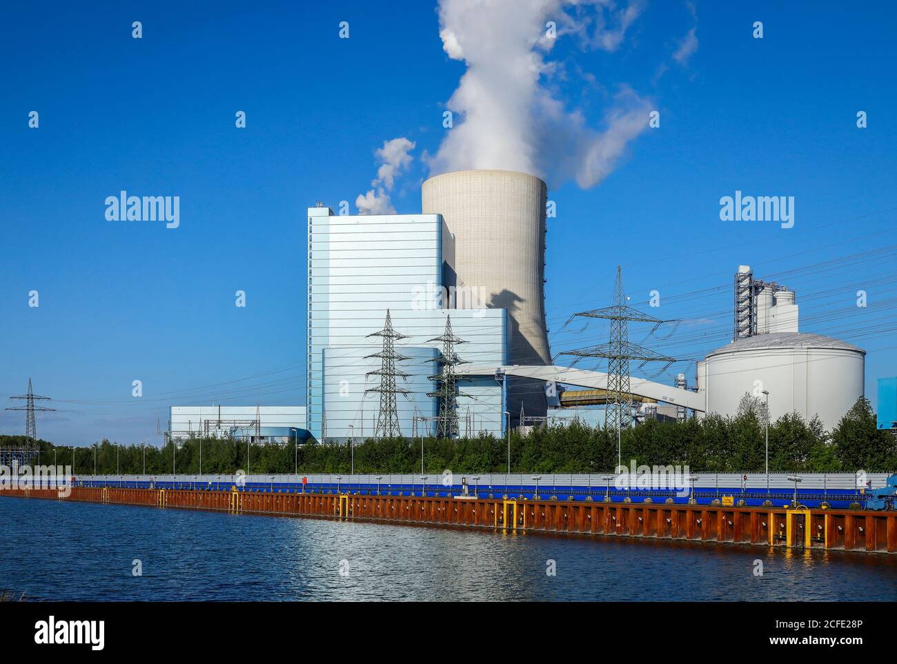 Kraftwerk Datteln 4, Uniper coal-fired power station on the Dortmund-Ems  Canal, Datteln, Ruhr area, North Rhine-Westphalia, Germany Stock Photo -  Alamy