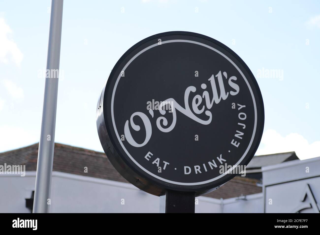 Sign at O'Neill's Irish pub in Paul's Row, High Wycombe, UK Stock Photo