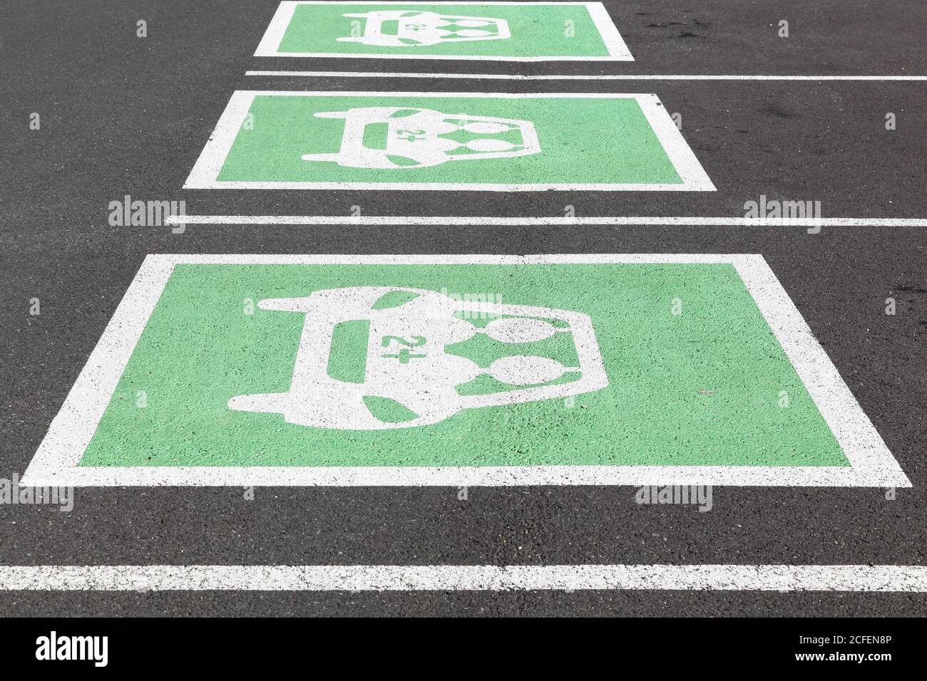 Carpooling point sign and parking in France Stock Photo - Alamy