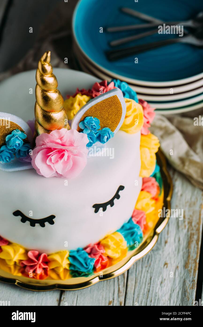 Unicorn Cake – Strawberry Blonde Bakery
