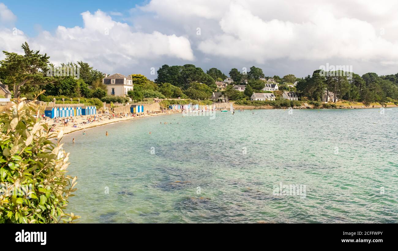 Ile-aux-Moines, France,  August 18th, 2020, bathing huts on the beach, Grande Plage Stock Photo