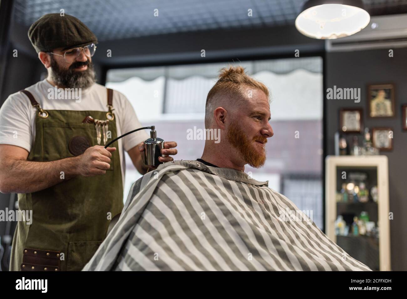 Fixative hires stock photography and images Alamy