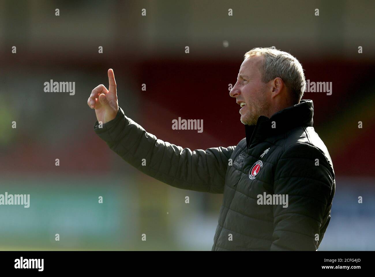 Charlton Athletic manager Lee Bowyer gestures on the touchline during the Carabao Cup first round match at the County Ground, Swindon. Stock Photo